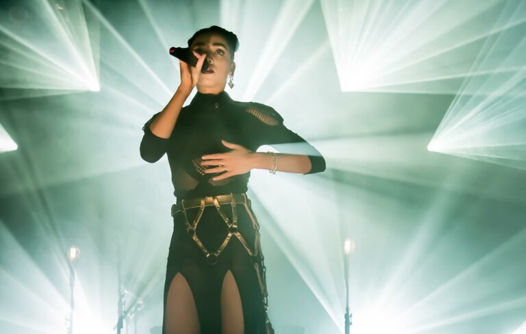 FKA twigs performs live in concert
