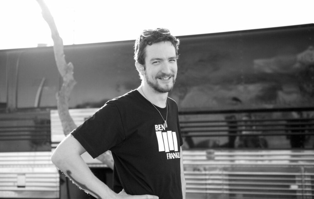 Frank Turner poses