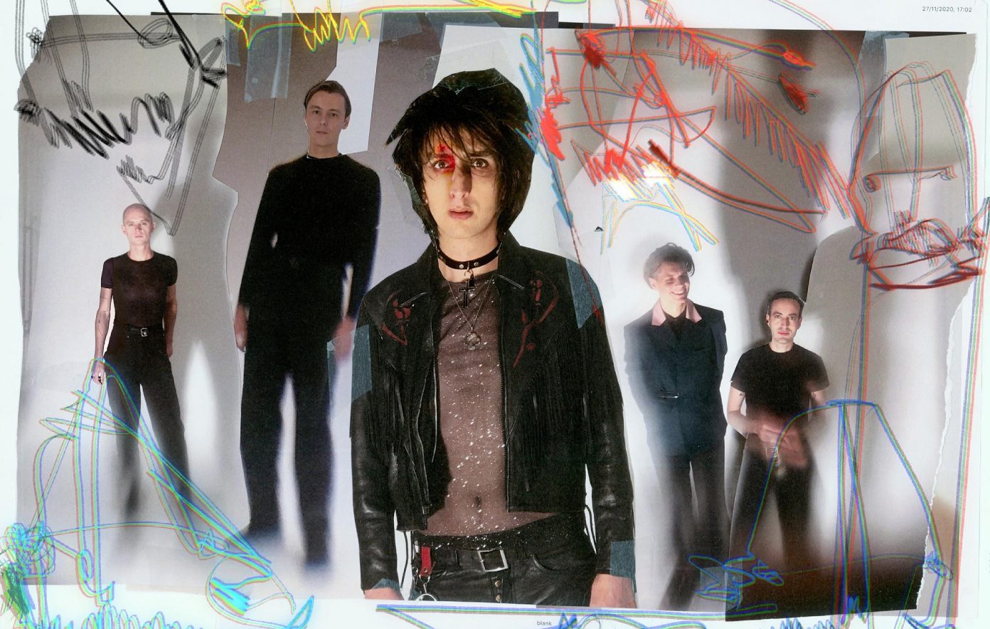 The Horrors pose live