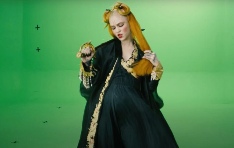 Grimes in 'You'll Miss Me When I'm Not Around (Chroma Green Video)'