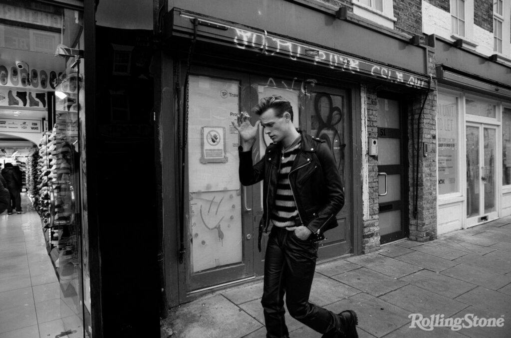 Anson Boon strides through Camden (Picture: Jesse DeFlorio)