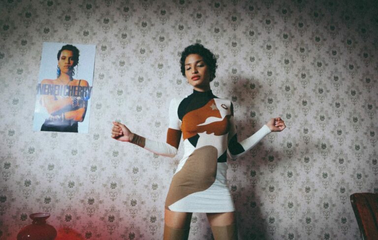 A still from Robyn and Neneh Cherry's new 'Buffalo Stance' video