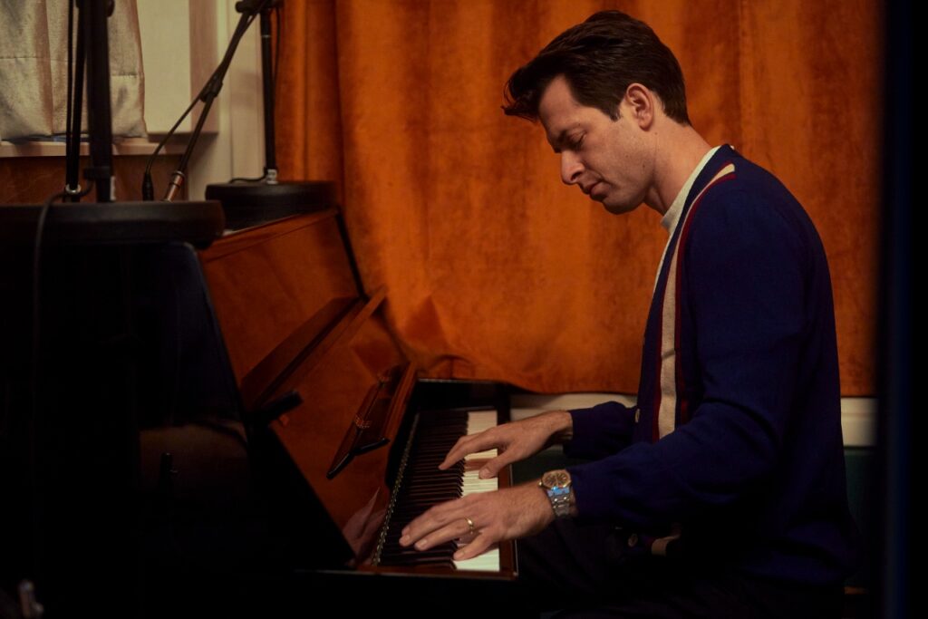 Mark Ronson records music for his Syncing Sounds series