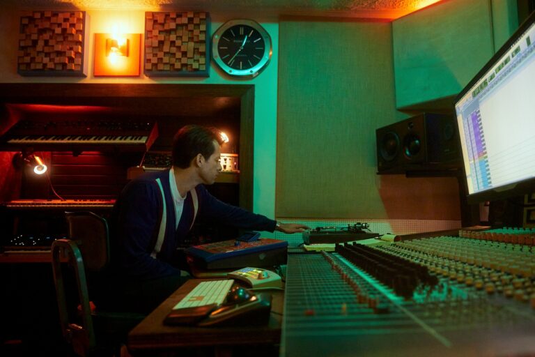 Mark Ronson records music for his Syncing Sounds series