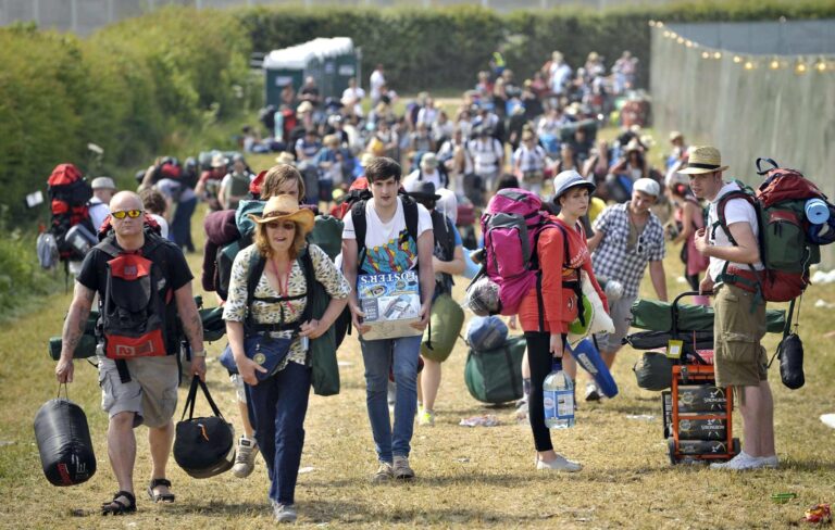 Glastonbury attendees arrive at the festival (Picture: Alamy)