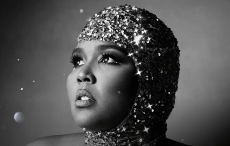 Artwork for Lizzo's 2022 single 'Grrrls'