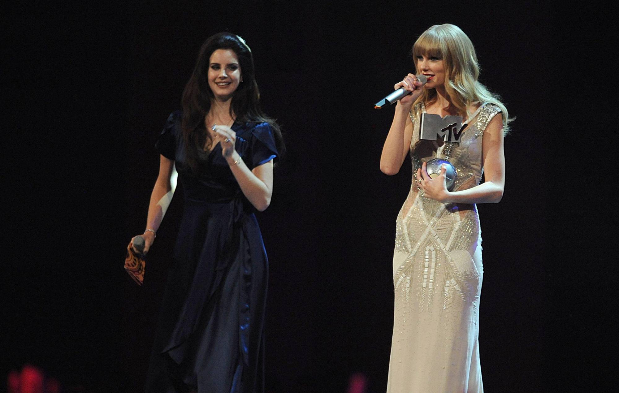 Taylor Swift confirms Lana Del Rey duet on new album 'Midnights'