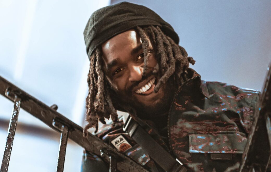 Go behind the scenes of Hak Baker's powerful 'Telephones 4 Eyes' video