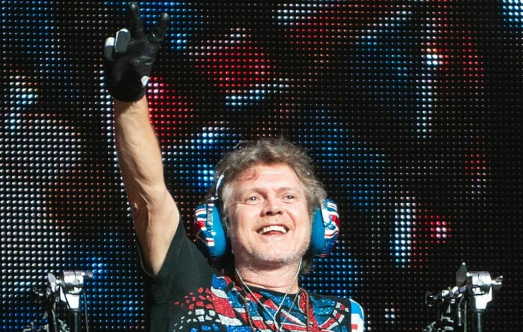 Def Leppard's Rick Allen playing drums live