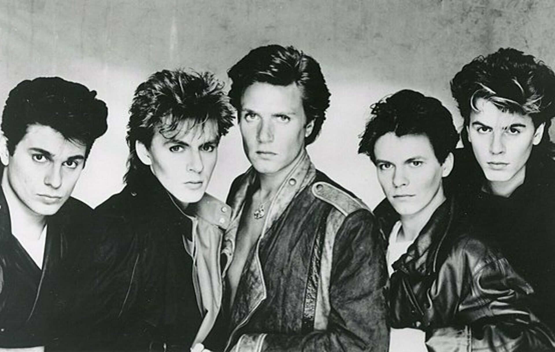 Популярные исполнители 80 х. Группа Duran Duran. Группа Дюран Дюран фото. Группа Duran Duran 80. Уоррен Куккурулло Дюран Дюран.