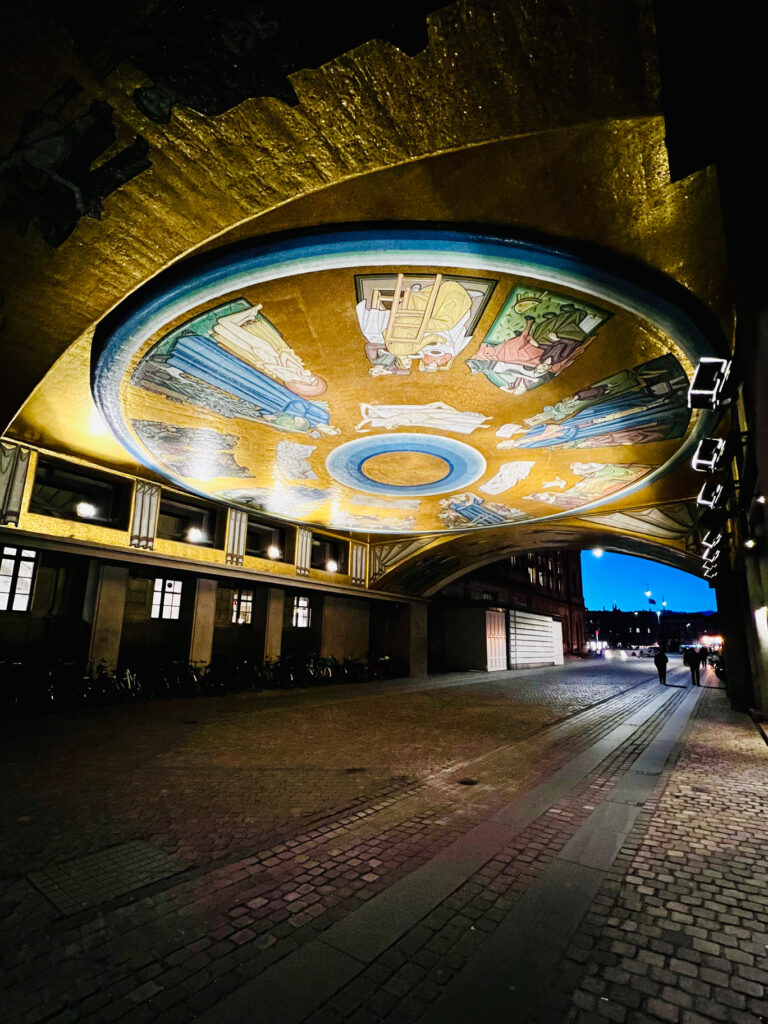 Ejnar Nielsen's ceiling mosaic in August Bournonvilles Passage 