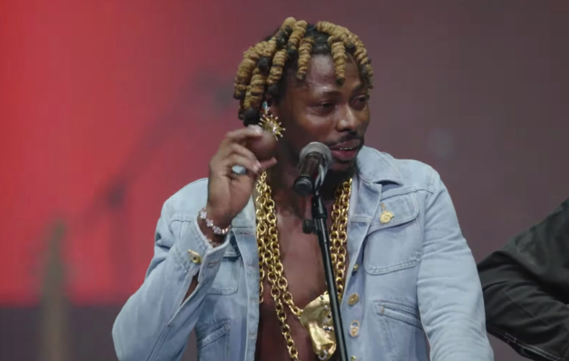 Livestream screengrab of on stage at London's O2 Arena, August 20, 2023