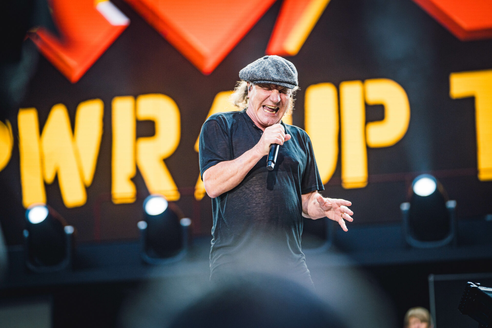 AC/DC live in London review: Rock icons fail to electrify at Wembley show