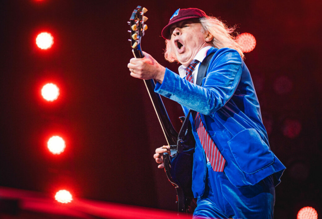 AC/DC live in London review: Rock icons fail to electrify at Wembley show
