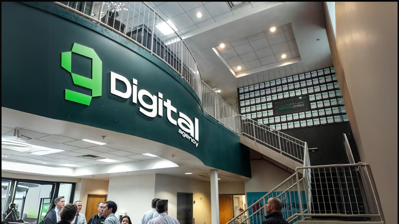 A shop front saying Gdigital on it