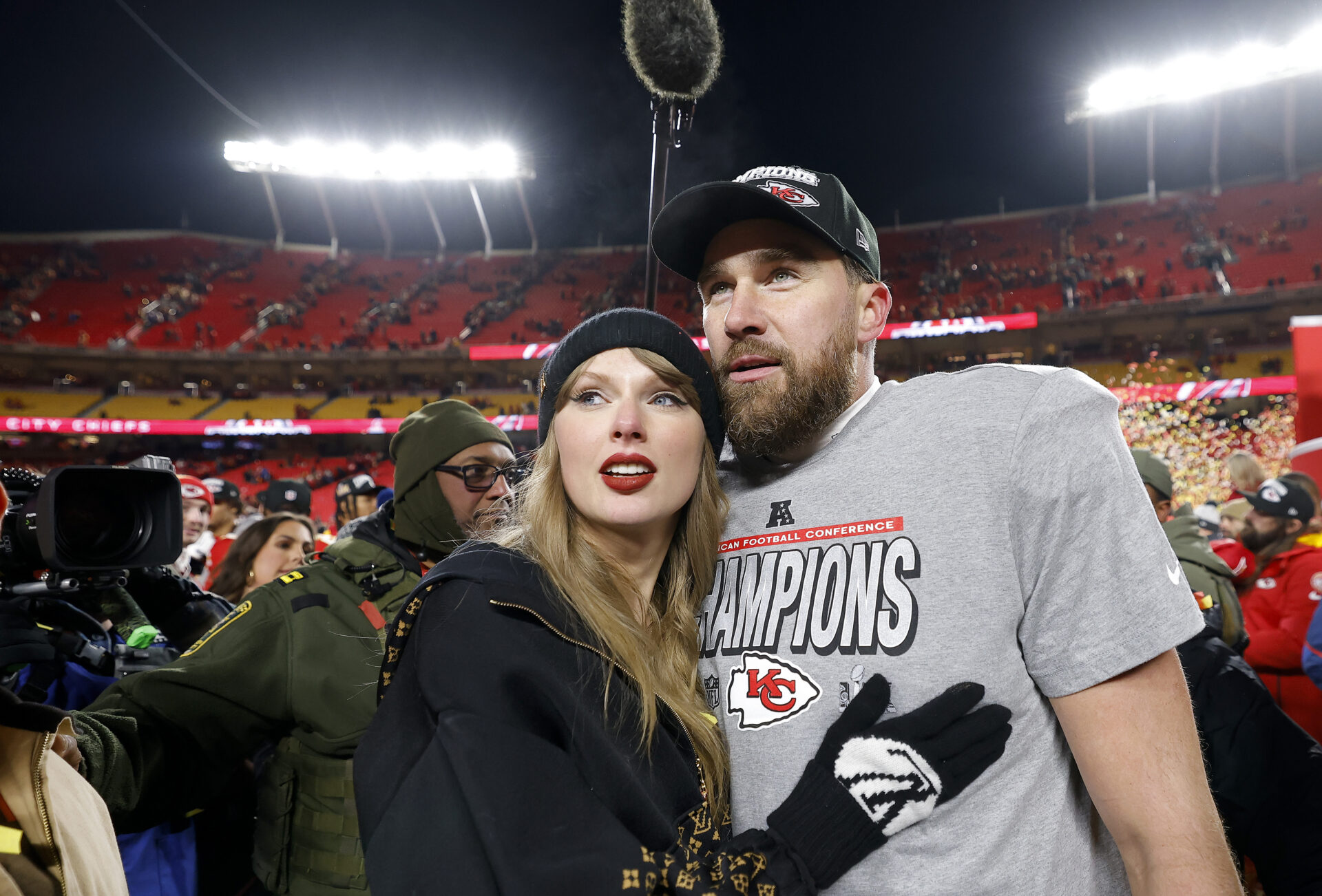 aylor Swift celebrates with Travis Kelce #87 of the Kansas City Chiefs after defeating the Buffalo Bills 32-29 in the AFC Championship Game at GEHA Field at Arrowhead Stadium on January 26, 2025 in Kansas City, Missouri.
